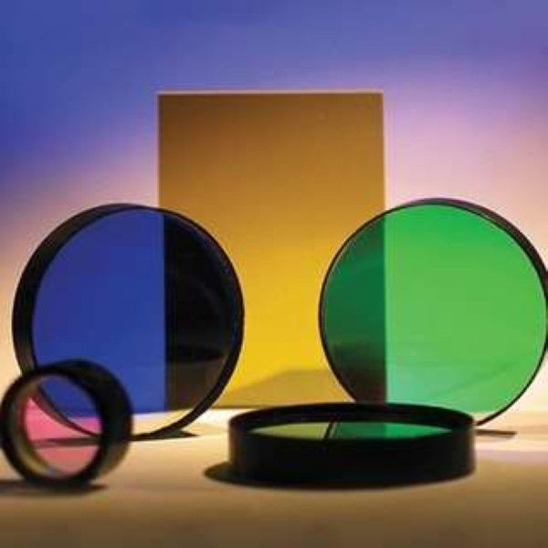 Filtri di vetro ottico rotondo personalizzabili Filtri di vetro colorato per la separazione dei colori